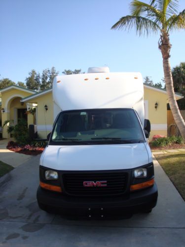 2008 gmc savana 3500 w. 14ft unicell body, ac &amp; built in generator