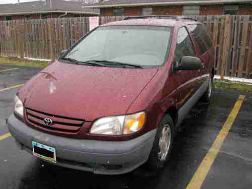 2001 Toyota Sienna LE Mini Passenger Van 5-Door 3.0L, image 2