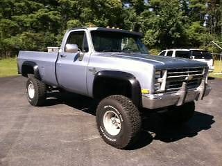 1985 chevy k10 silverado  truck 350 motor 4x4