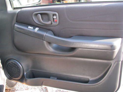 SHARP CLEAN WELL MAINTAINED RELIABLE DEPENDABLE DAILY DRIVER 4x4, US $3,900.00, image 3