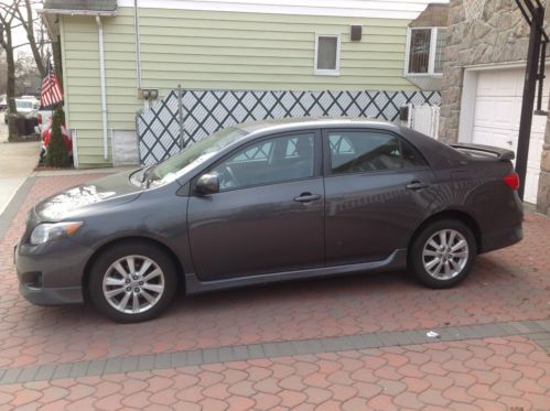 2010 toyota corolla base sedan 4-door 1.8l