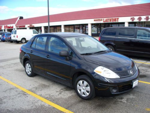 2010 nissan versa 1.6 sedan 4-door 1.6l