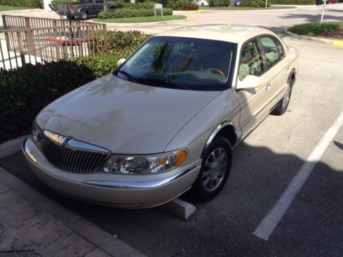 2001 lincoln continental base sedan 4-door 4.6l