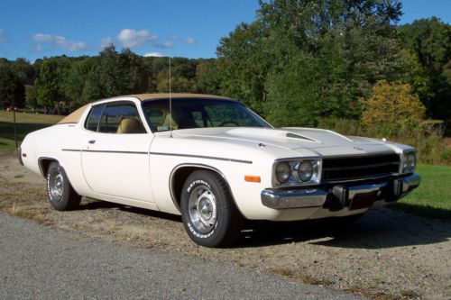 1974 plymouth roadrunner base coupe 2-door 5.2l, 44,000 miles