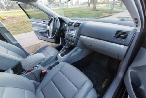 2008 Volkswagen Jetta Wolfsburg Edition Sedan 4-Door 2.0L, image 6