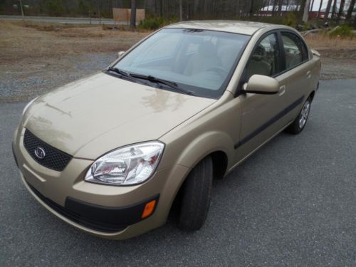 2008 kia rio lx sedan 4cylinder low miles gassaver clean clean carfax no reserve