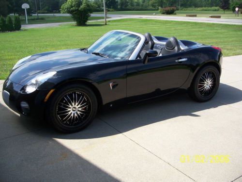 2006 pontiac solstice base convertible 2-door 2.4l