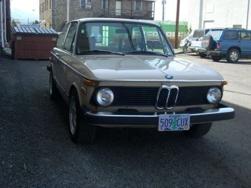 1975 bmw 2002 base coupe 2-door 2.0l