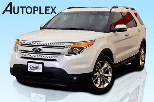 Navigation 2nd row bucket seats moonroof rear cam! 4wd!