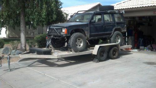 1988 jeep cherokee pioneer  4-door  4x4 rock crawler and car hauler