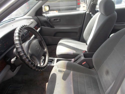 1997 Nissan Altima No Reserve, image 3