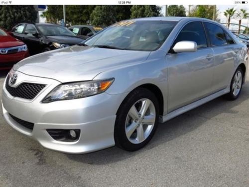 2011 toyota camry se no reserve like new