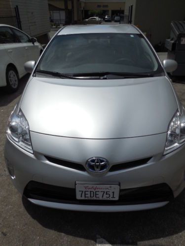 2012 Toyota Prius, image 2