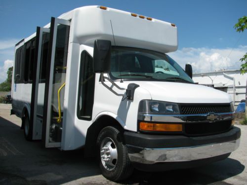 2008 chevrolet express 3500 diesel with wheelchair lift