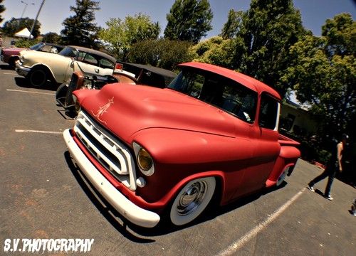 57 chevy pick up custom 3100