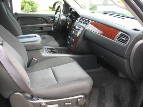 ???6.0L V8 AWD 2500 LS, Very clean, just 20k miles, Runs/drives great, SAVE$$$, US $21,995.00, image 3