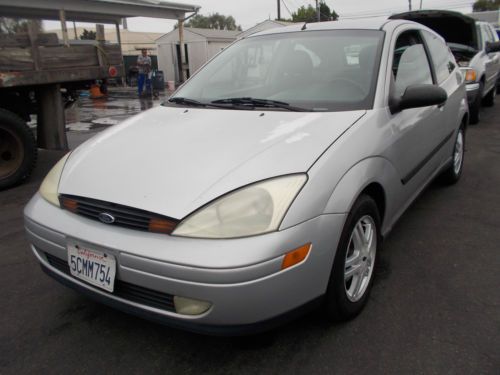 2000 ford focus no reserve