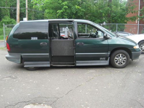 Wheelchair Van lowered floors removable front seats Dodge Grand Caravan low mile, US $5,998.00, image 18