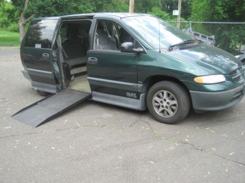Wheelchair Van lowered floors removable front seats Dodge Grand Caravan low mile, US $5,998.00, image 19