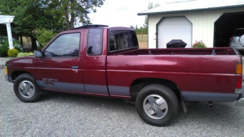 1986.5 nissan hardbody truck extended cab 2 wheel drive