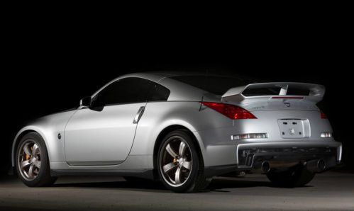 2008 nissan 350z nismo coupe 2-door 3.5l