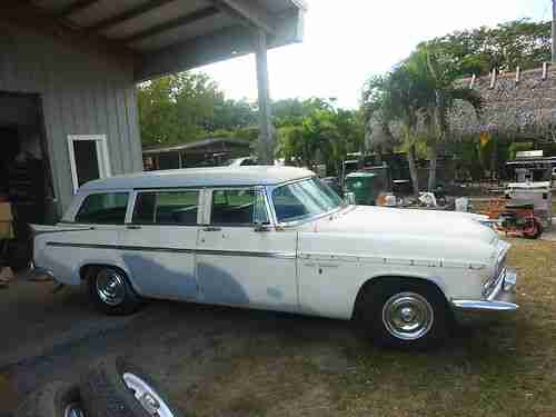 1956 CLASSIC AND ANTIQUE CHRYSLER NEW YORKER WAGON EXCELENT TO FINISH, image 4