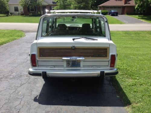 1989 Jeep Grand Wagoneer Base Sport Utility 4-Door 5.9L, US $4,500.00, image 2