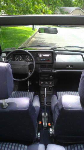 1991 Volkswagen Cabriolet ETIENNE AIGNER KARMANN Convertible 2-Door 1.8L RARE !!, image 16