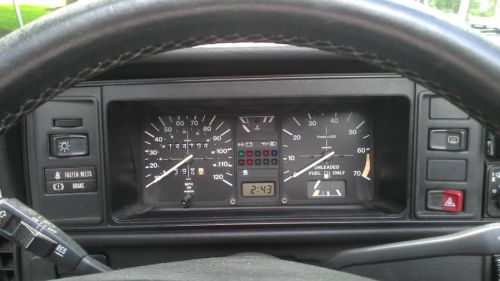 1991 Volkswagen Cabriolet ETIENNE AIGNER KARMANN Convertible 2-Door 1.8L RARE !!, image 20