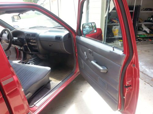 Sold As Is - Nissan Truck, US $3,800.00, image 4