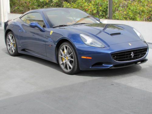 2011 ferrari california convertible