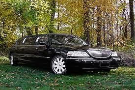 2003 lincoln town car executive limousine