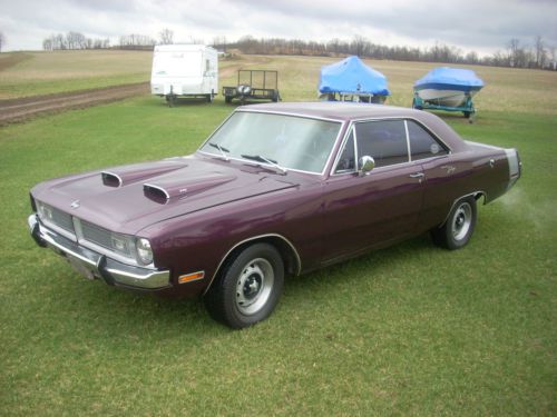 1970 dodge dart swinger - mopar - muscle car- purple