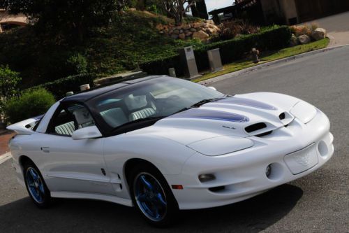 Beautiful 99 30th anniversary trans am *9,400 miles*