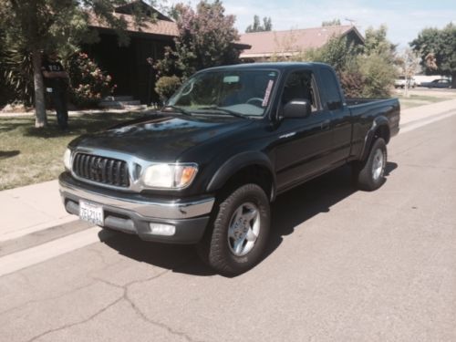 2004 toyota tacoma sr5 prerunner off-road edition