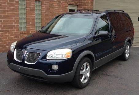 2005 pontiac montana sv6, no reserve!!