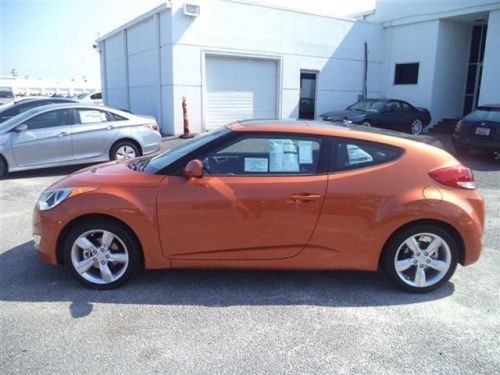 2014 hyundai veloster base