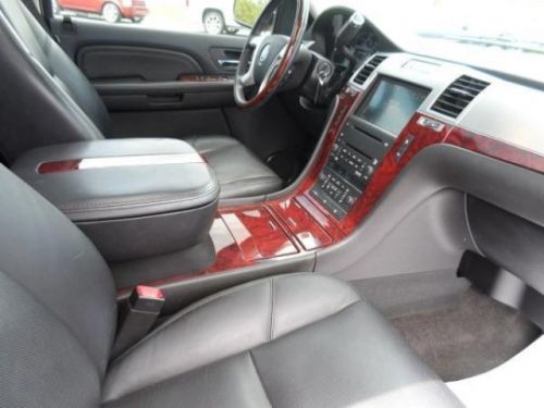 2008 cadillac escalade base