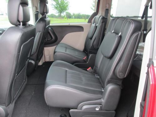 2014 chrysler town & country touring