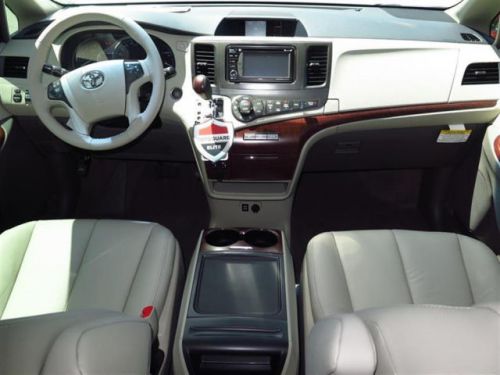 2014 toyota sienna xle