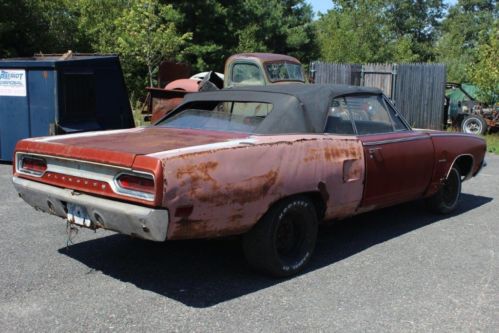 70 1970 plymouth satellite convertible very rare road runner parts / restoration