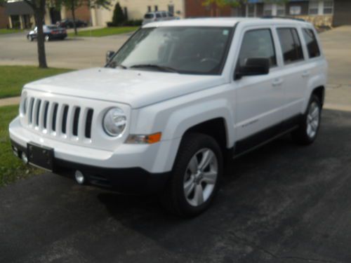 2011 jeep patriot latitude sport utility 4-door 2.0l