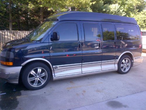 2005 gmc savana high top limited explorer conversion