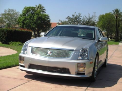 CADILLAC STS V HIGH PERFORANCE SINGLE OWNER CAR NOW AVAILABLE, image 2