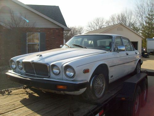 1985 jaguar xj6 may run ? or for parts no reserve