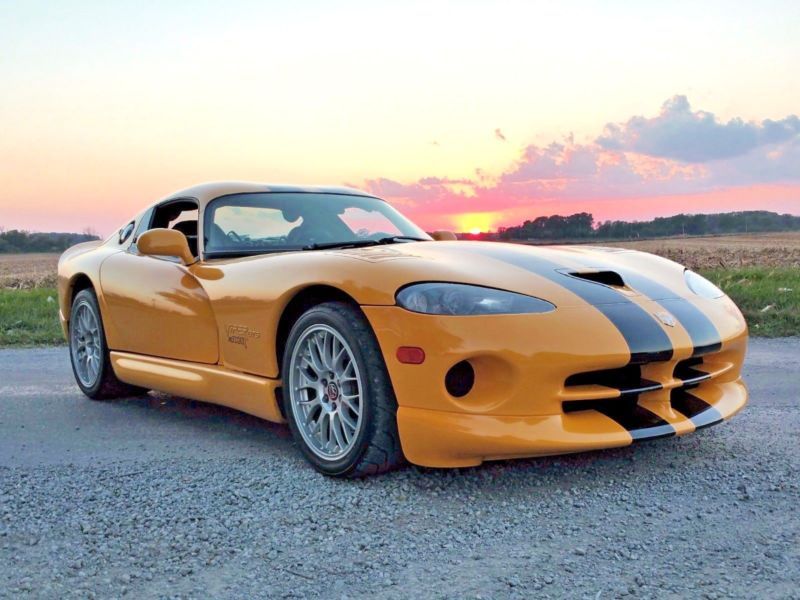 2002 dodge viper gts acr