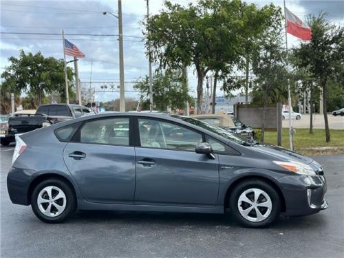 2014 toyota prius three 4dr hatchback