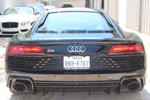 2022 audi r8 5.2 v10 performance