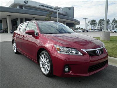 Matador red w/black nuluxe backup camera 1 one owner carfax warranty finance