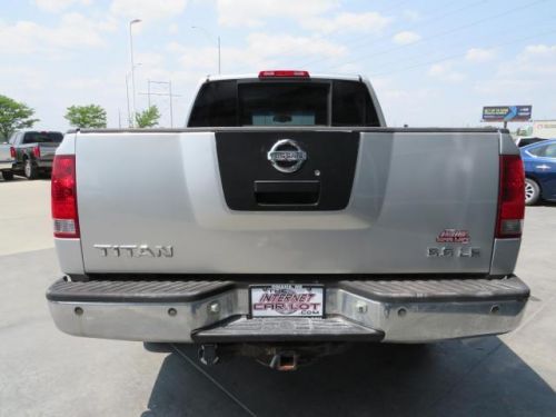 2005 nissan titan le pickup 4d 5 1/2 ft